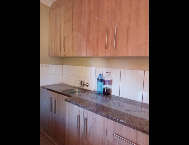 2 BEDROOM HOUSE FOR SALE IN LOURIERPARK